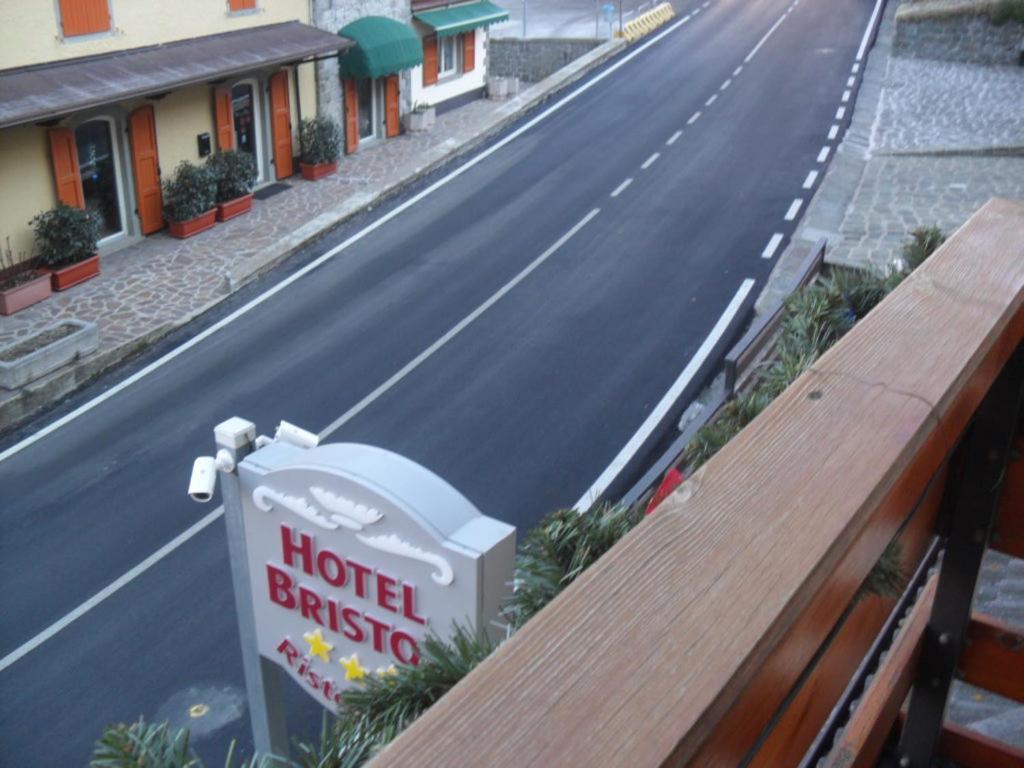 Hotel Bristol Fiumalbo Extérieur photo